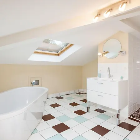 La Clarte - Wonderful Refurbish With Garden And Pool *